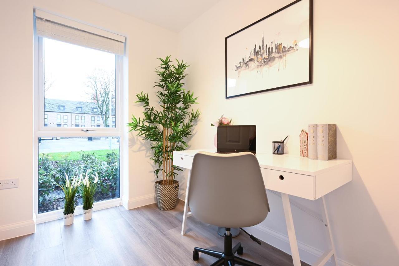 Luxury 4 Bed House With Gated Parking In The Heart Of Birmingham! Lejlighed Eksteriør billede